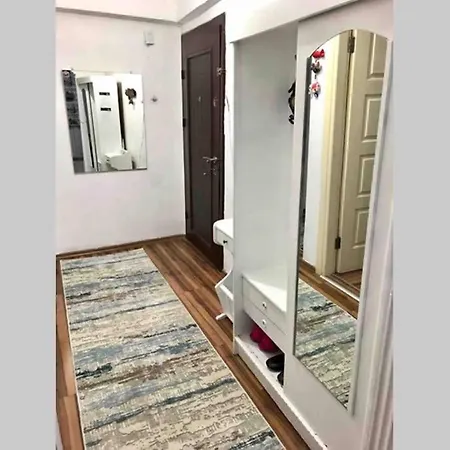 דירה Zevkle Dizayn Edilmis,hijyenik,konforlu Ve Huzurlu איזמיר